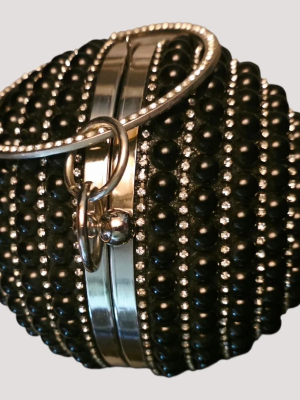 Source Unknown Black Beaded Circular Wristlet Clutch with Silver-tone Ring
